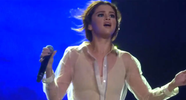 La chanteuse Selena Gomez lors de la première de Revival Tour / Capture Youtube