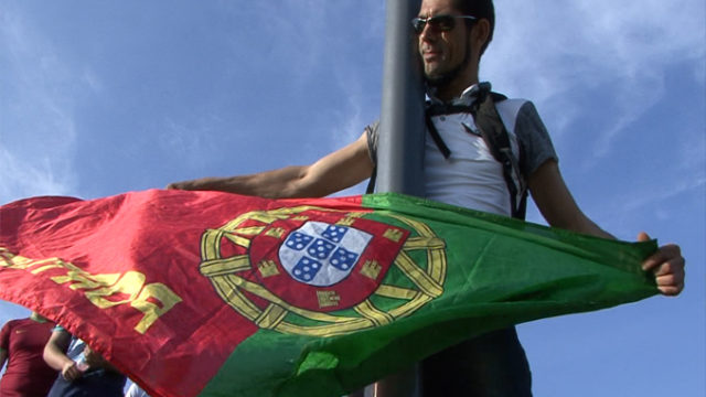 Un supporter venu soutenir le Portugal à Linas-Marcoussis ce Jeudi / Photo J.R Actu-Mag.fr