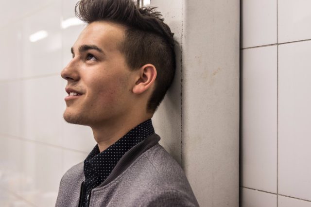 Le chanteur américain JACOB WHITESIDES / Via CP