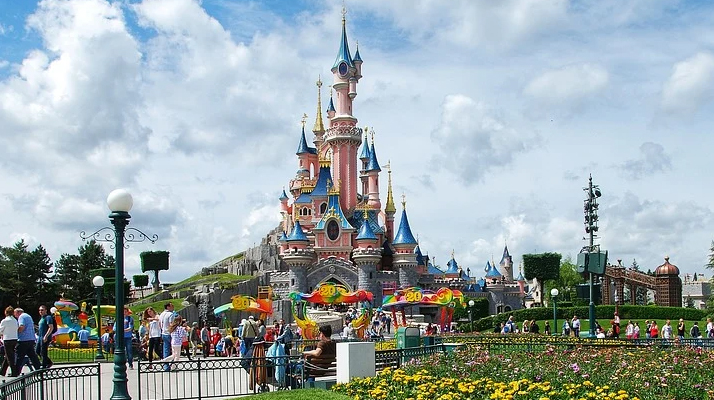  Disneyland Paris annonce la réouverture de ses deux parcs le 17 juin prochain