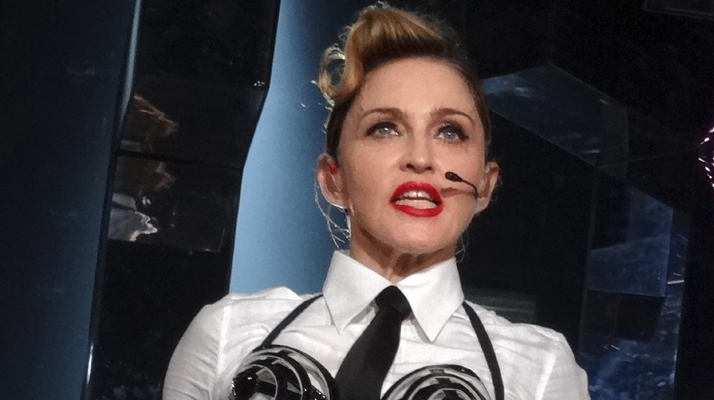  Madonna, le visage méconnaissable après avoir récemment publié une vidéo sur son compte TikTok